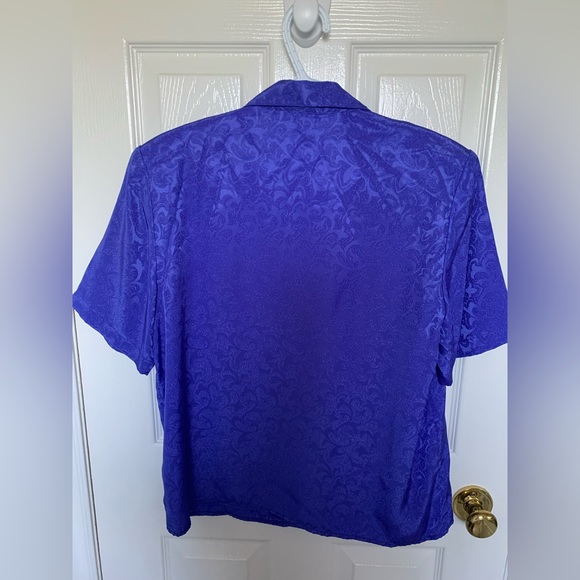 Vintage Unique HER Timeless Short Sleeve Winter Blue Satiny Blouse Feminine - Picture 2 of 6